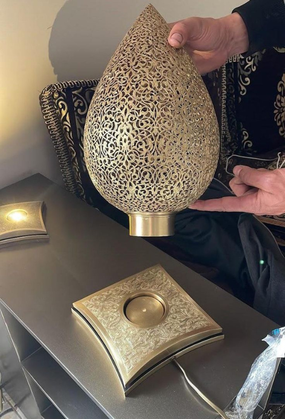 Lampe Marocaine Artisanale en Cuivre – Éclairage Oriental de Fès