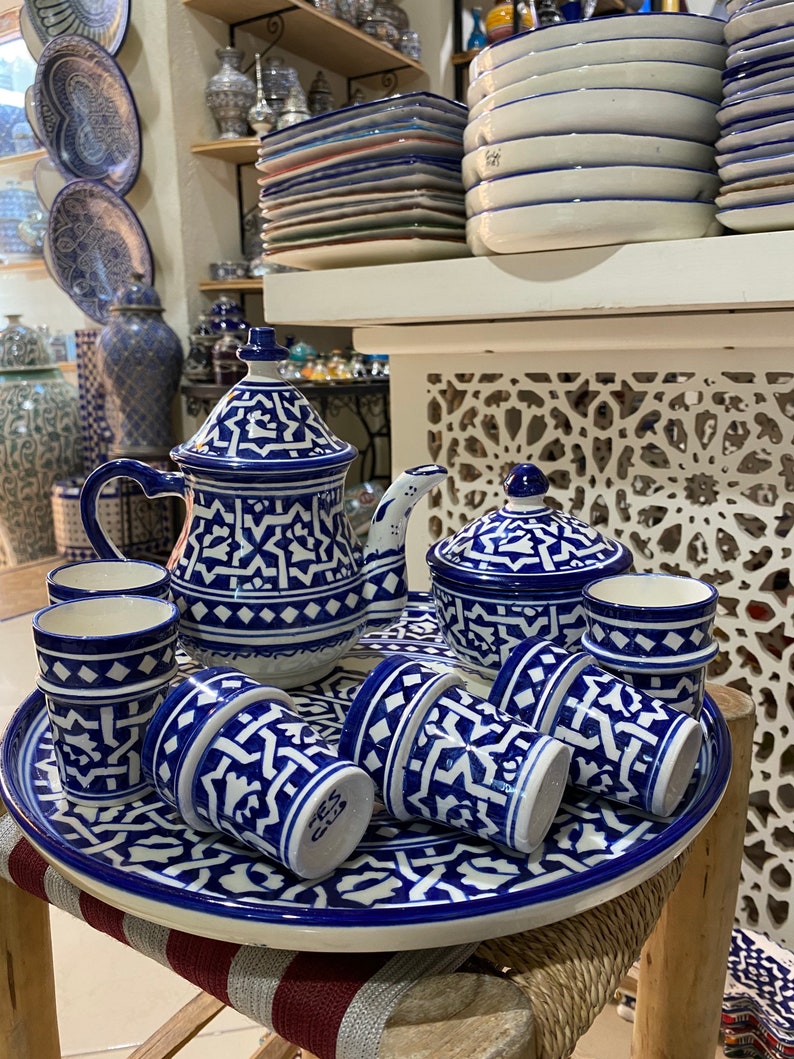 Coopérative AL FAKHAR Fès spécialisée dans la poterie artisanale marocaine